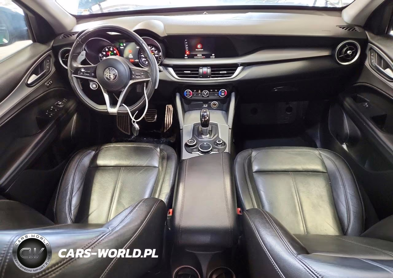2018 Alfa Romeo Stelvio Sport VIN:ZASFAKPN4J7C15305 - 8
