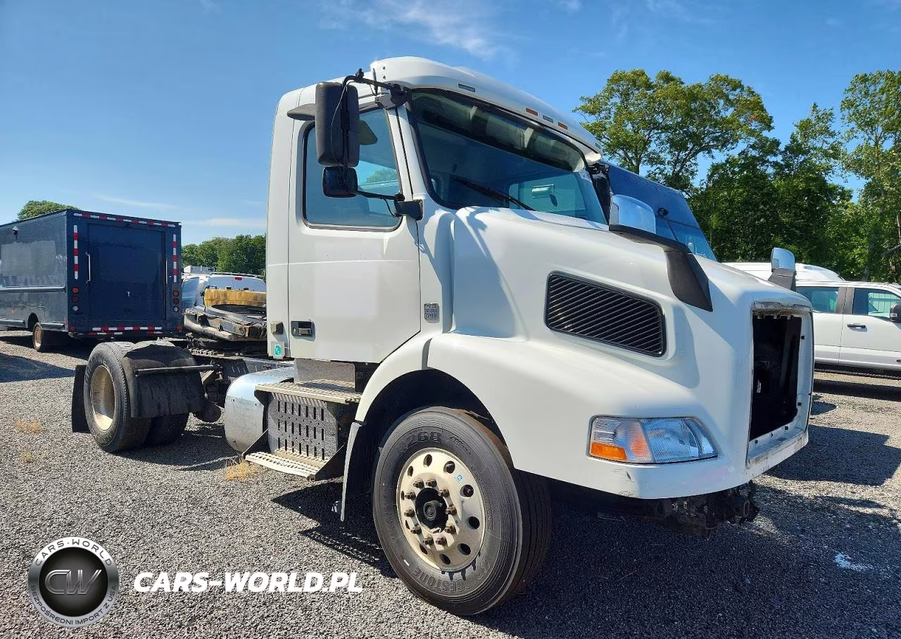 2016 Volvo Vnm Semi Truck