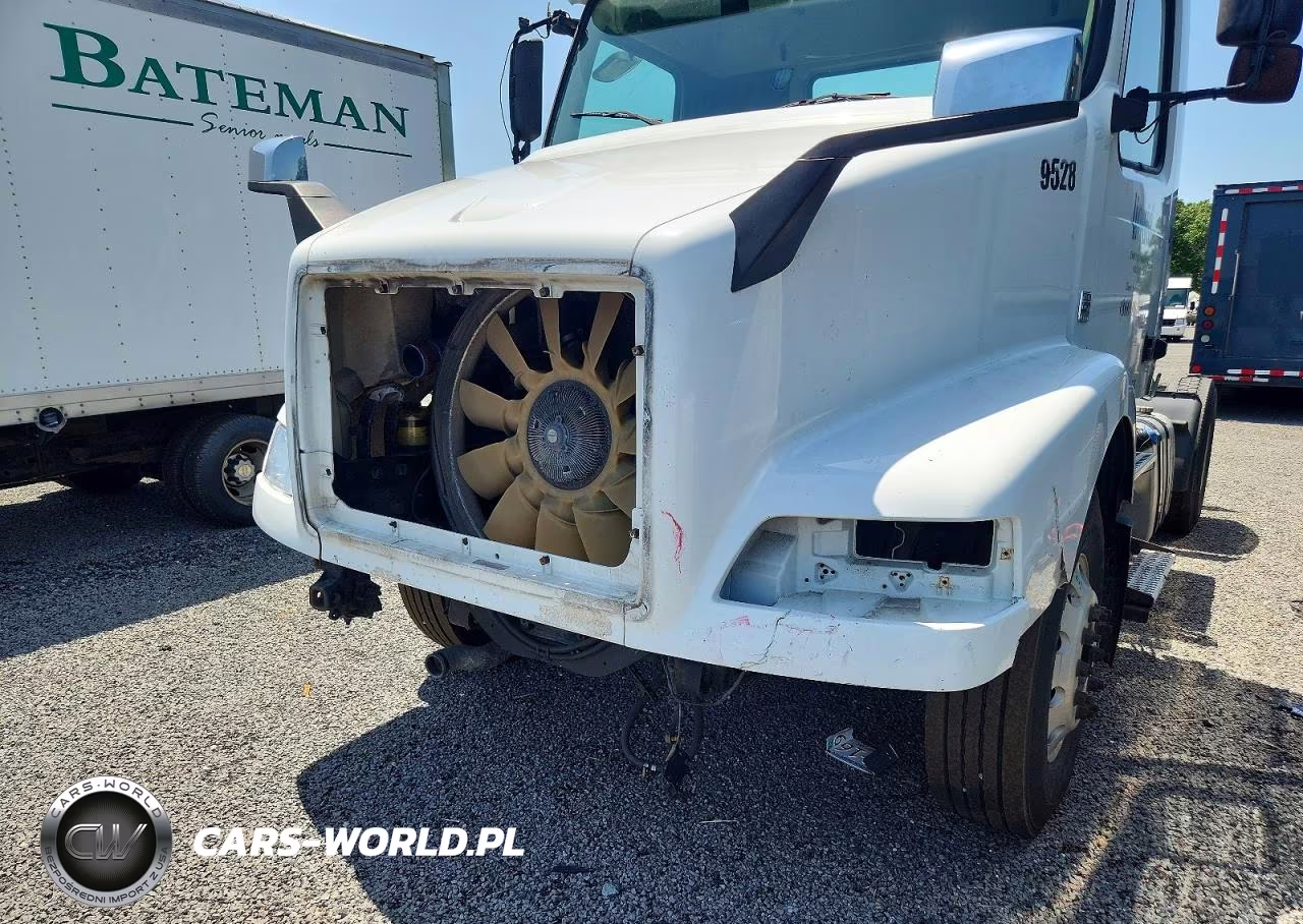2016 Volvo Vnm Semi Truck VIN:4V4M19DG2GN949528 - 9