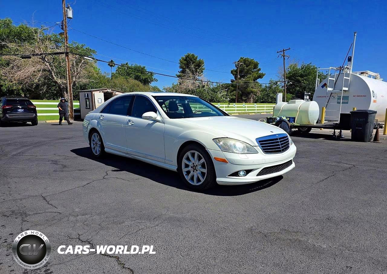MERCEDES-BENZ S 550