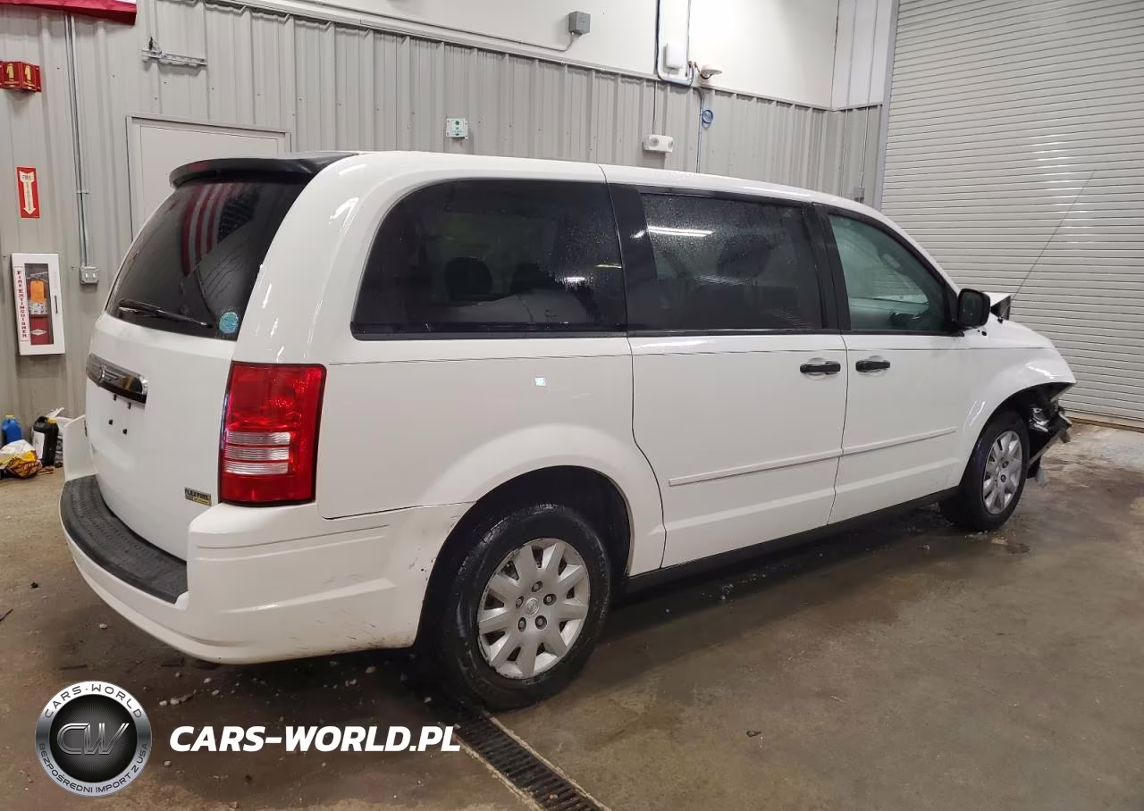 2008 Chrysler Town & Country Lx VIN:2A8HR44H48R641355 - 3