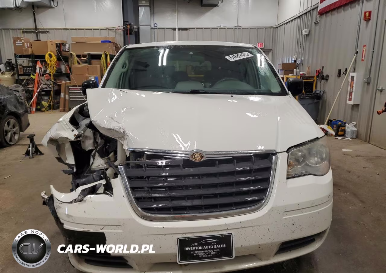 2008 Chrysler Town & Country Lx VIN:2A8HR44H48R641355 - 5