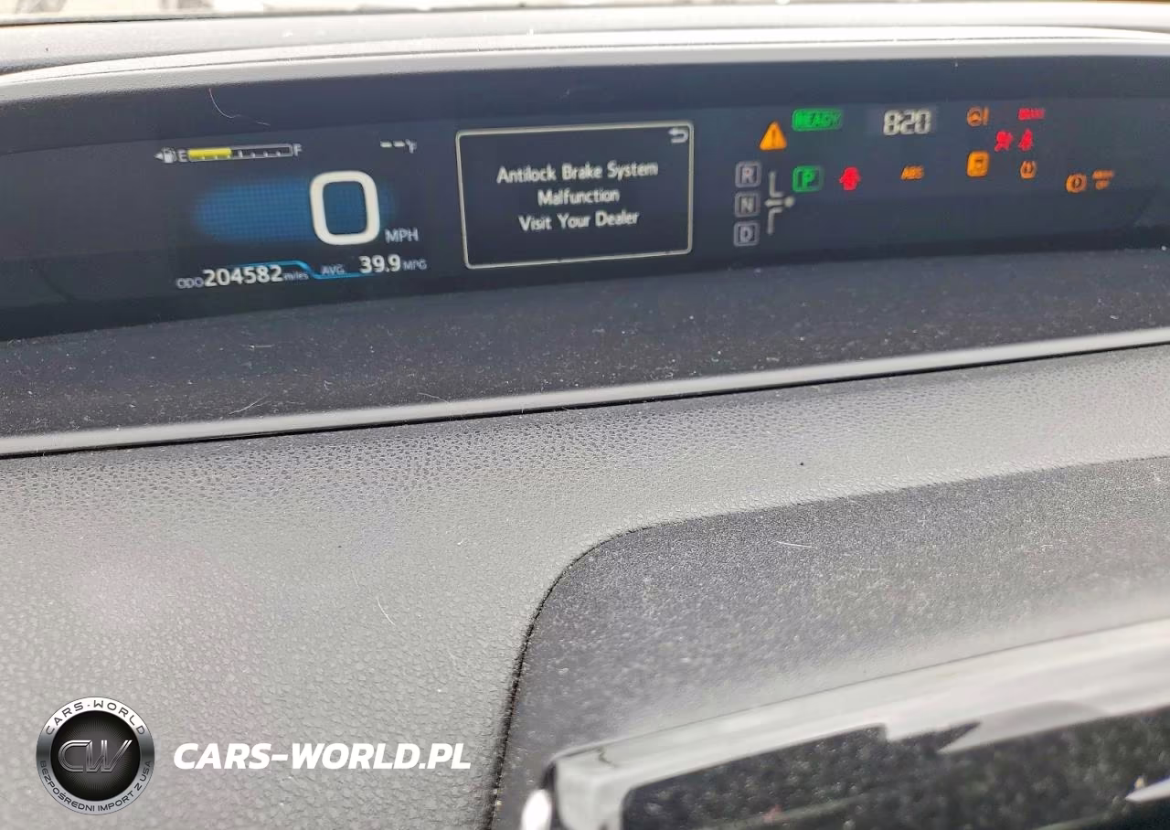 2017 Toyota Prius Three Touring VIN:JTDKARFU2H3037596 - 9