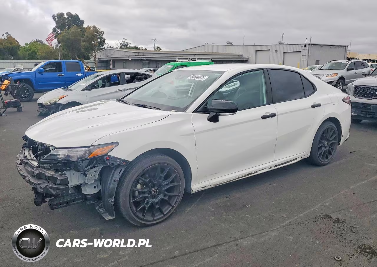 2024 Toyota Camry Se Nightshade – zdjęcie 1 z 13