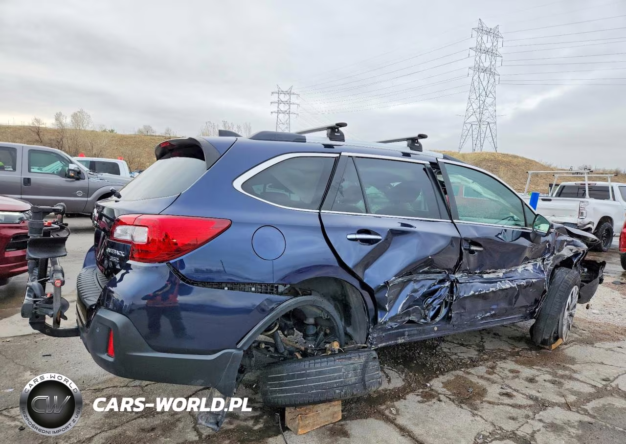 2018 Subaru Outback Touring VIN:4S4BSETC7J3300491 - 3