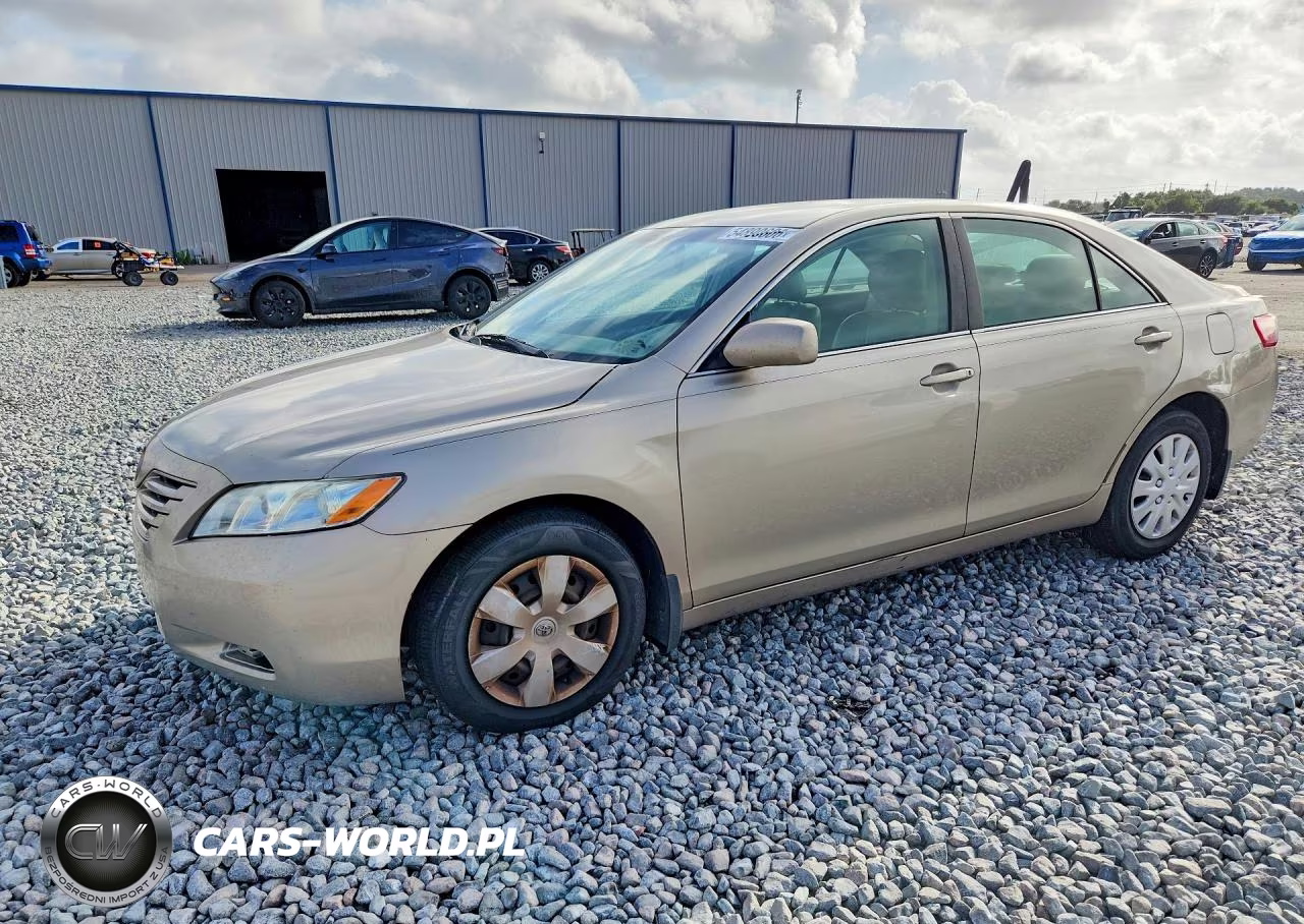 2007 Toyota Camry Le – zdjęcie 1 z 12