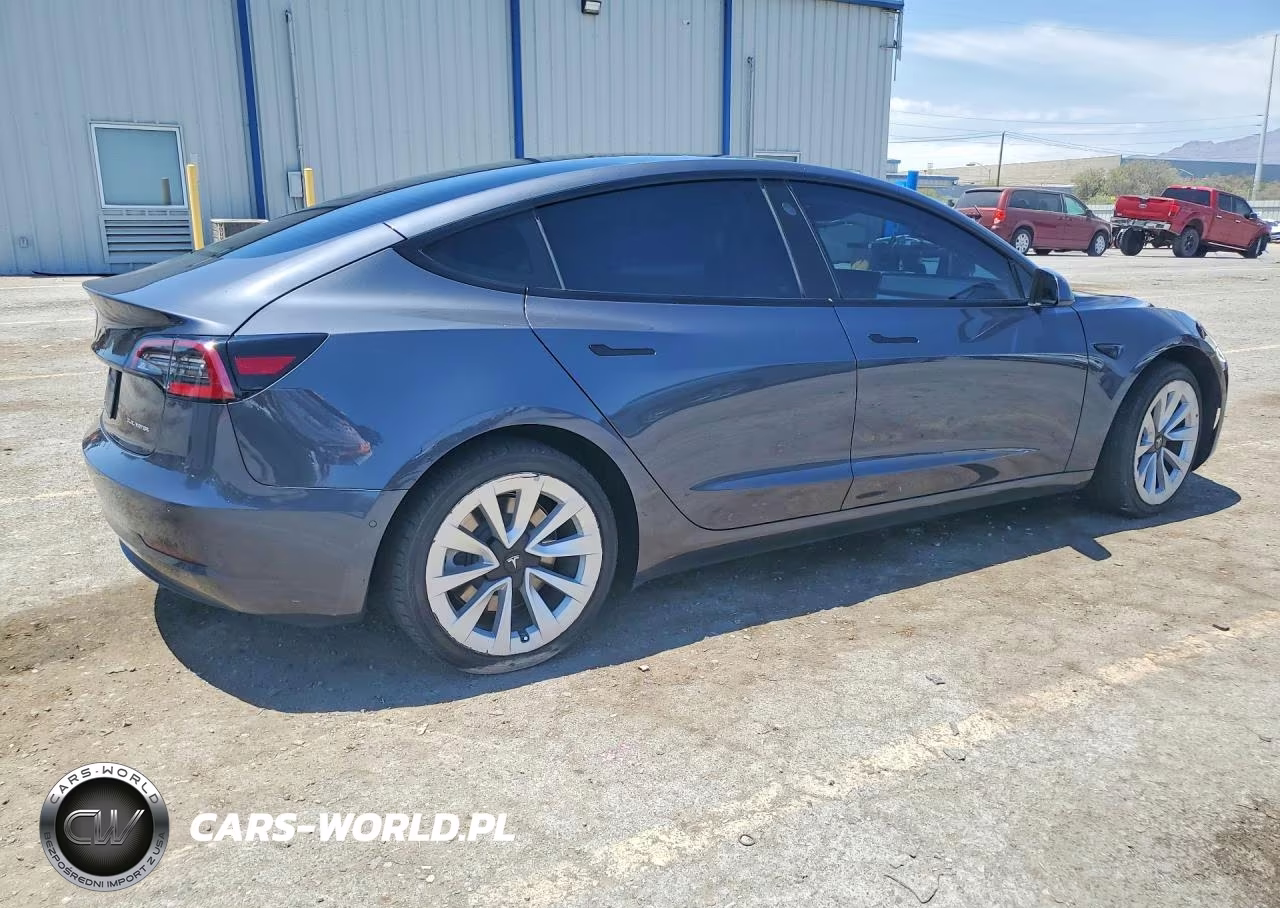 2022 Tesla Model 3 VIN:5YJ3E1EB6NF187526 - 3