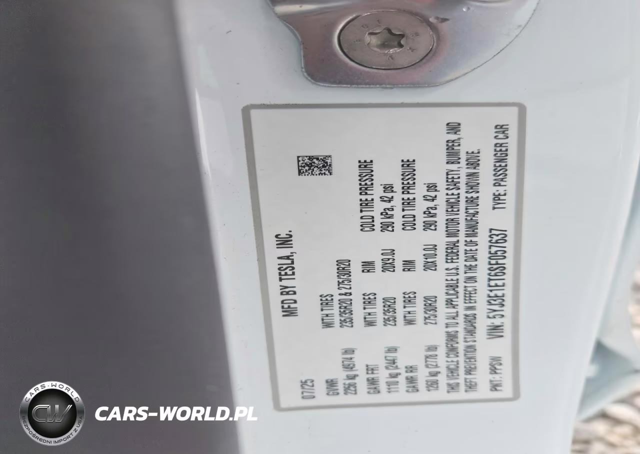 2025 Tesla Model 3 VIN:5YJ3E1ET6SF057637 - 13