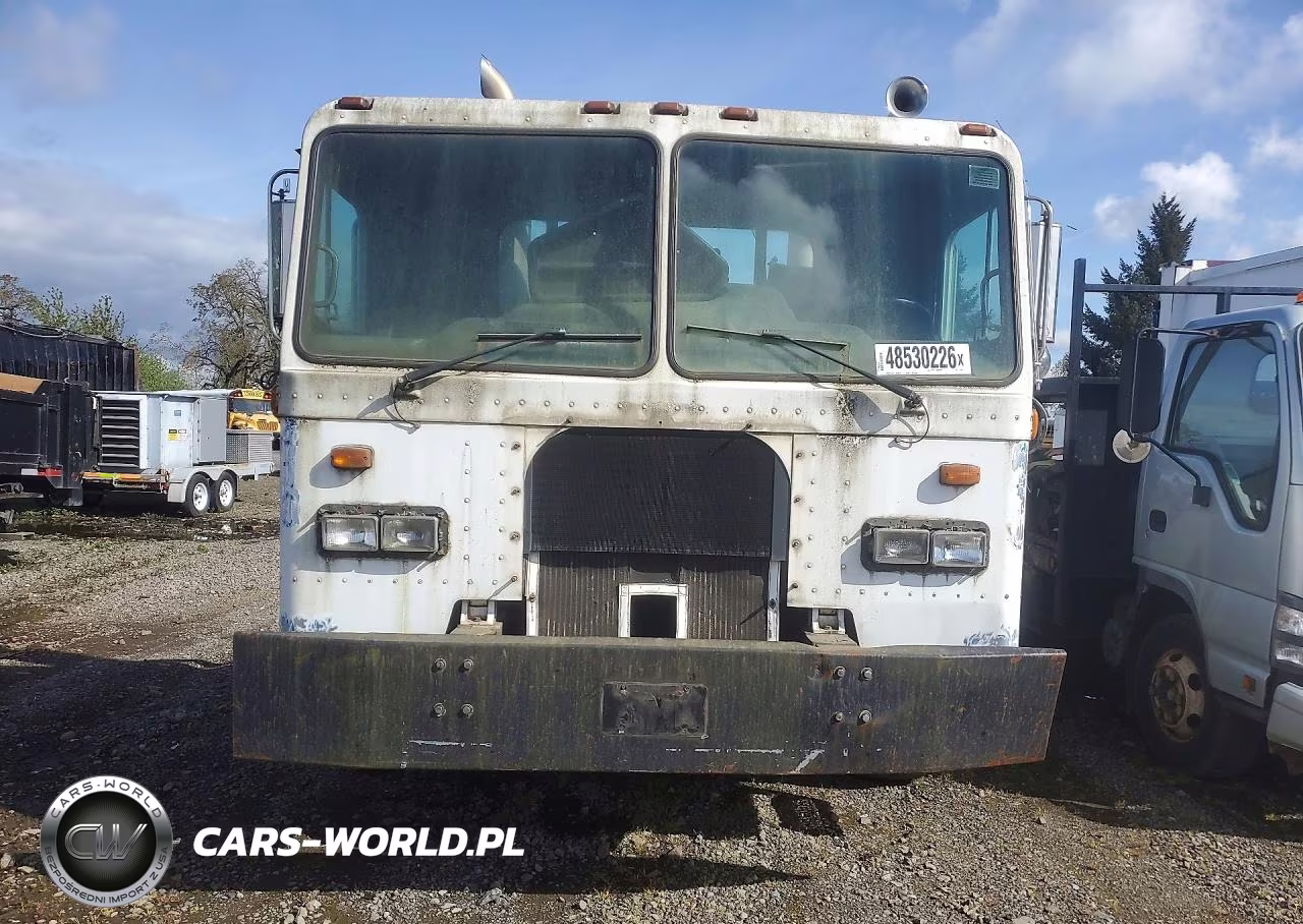 2001 Peterbilt 320 Roll-Off Container Truck VIN:1NPZL09X41D712996 - 5