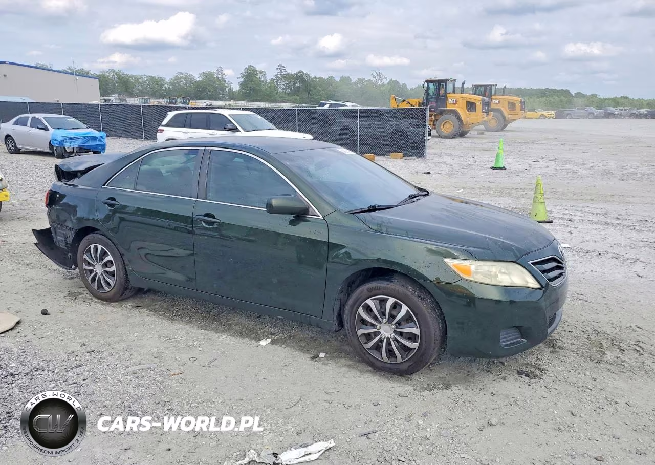 2010 Toyota Camry Le VIN:4T1BF3EK3AU524736 - 4