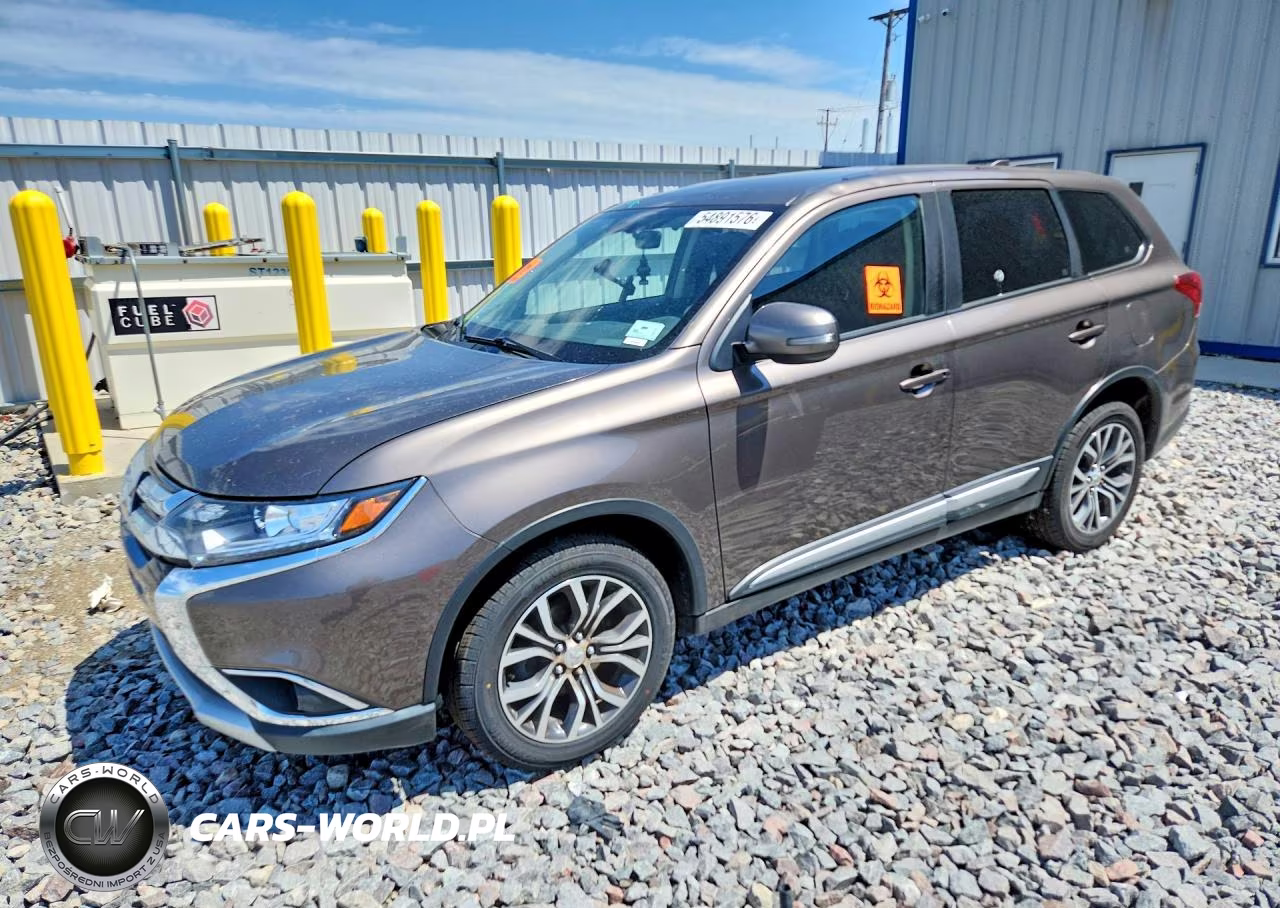 2018 Mitsubishi Outlander Se – zdjęcie 1 z 12