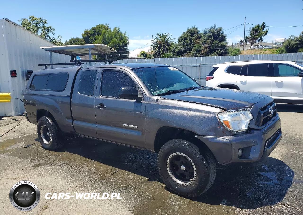 2012 Toyota Tacoma Access Cab VIN:5TFTX4CN0CX015973 - 4