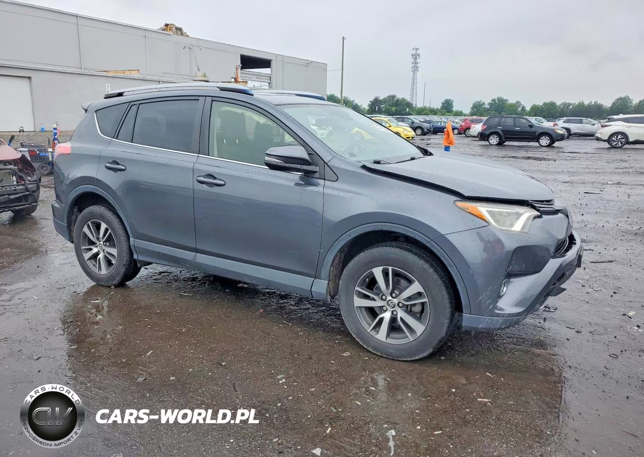 2017 Toyota Rav4 Xle VIN:JTMRFREV7HD206614 - 4