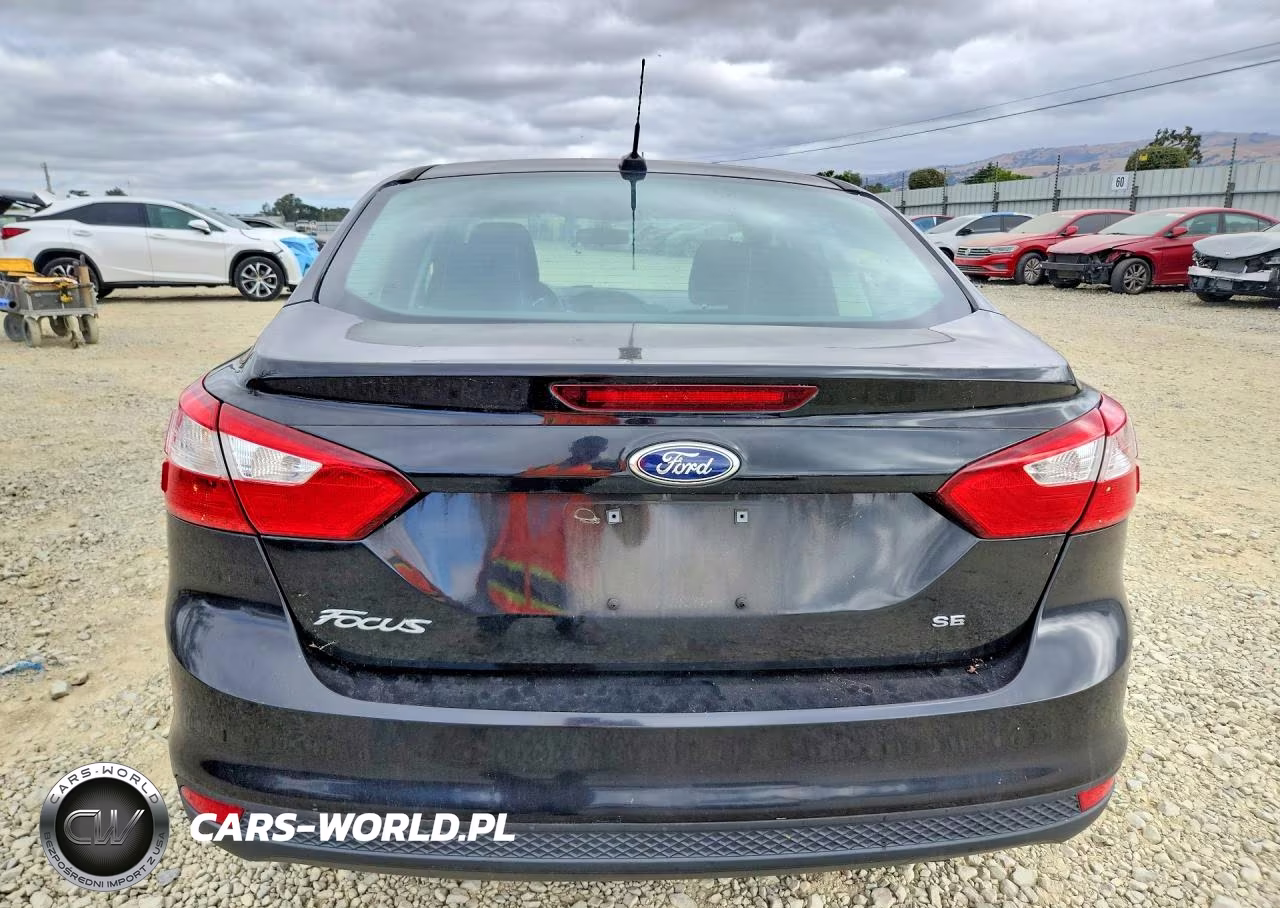 2014 Ford Focus Se VIN:1FADP3F28EL407860 - 6