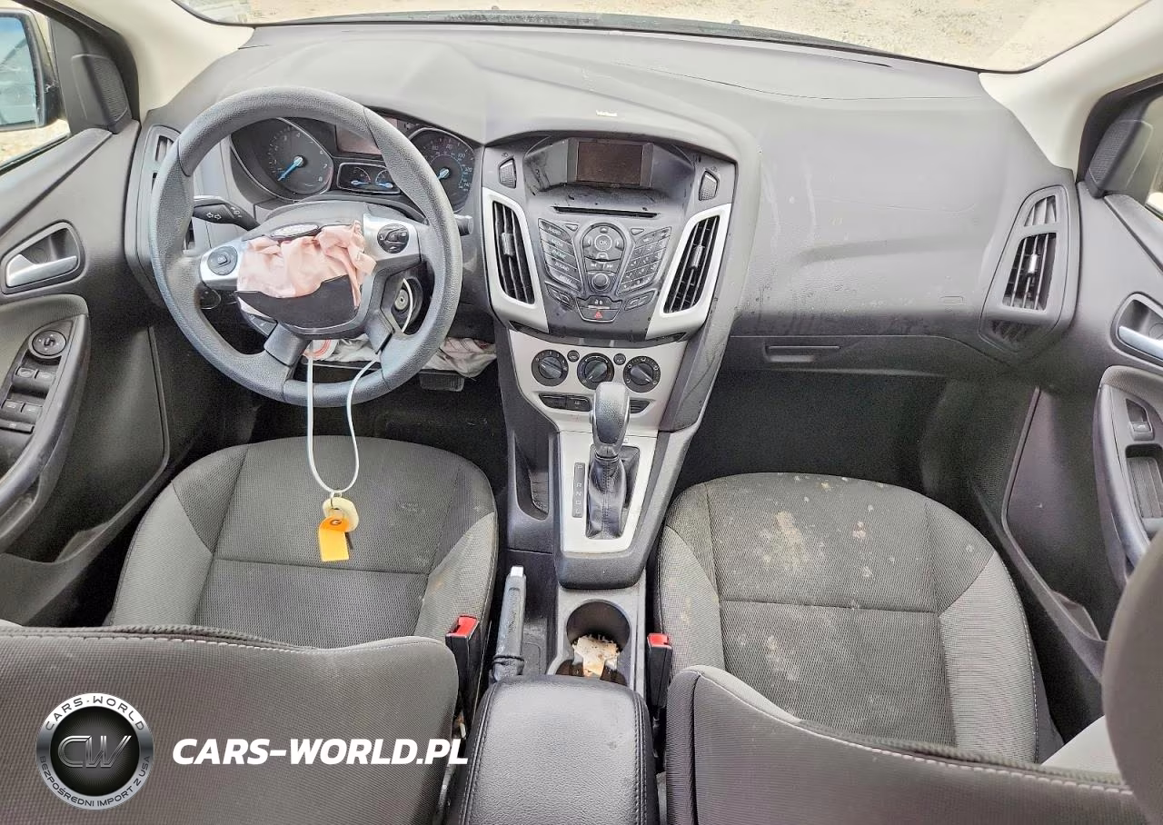 2014 Ford Focus Se VIN:1FADP3F28EL407860 - 8