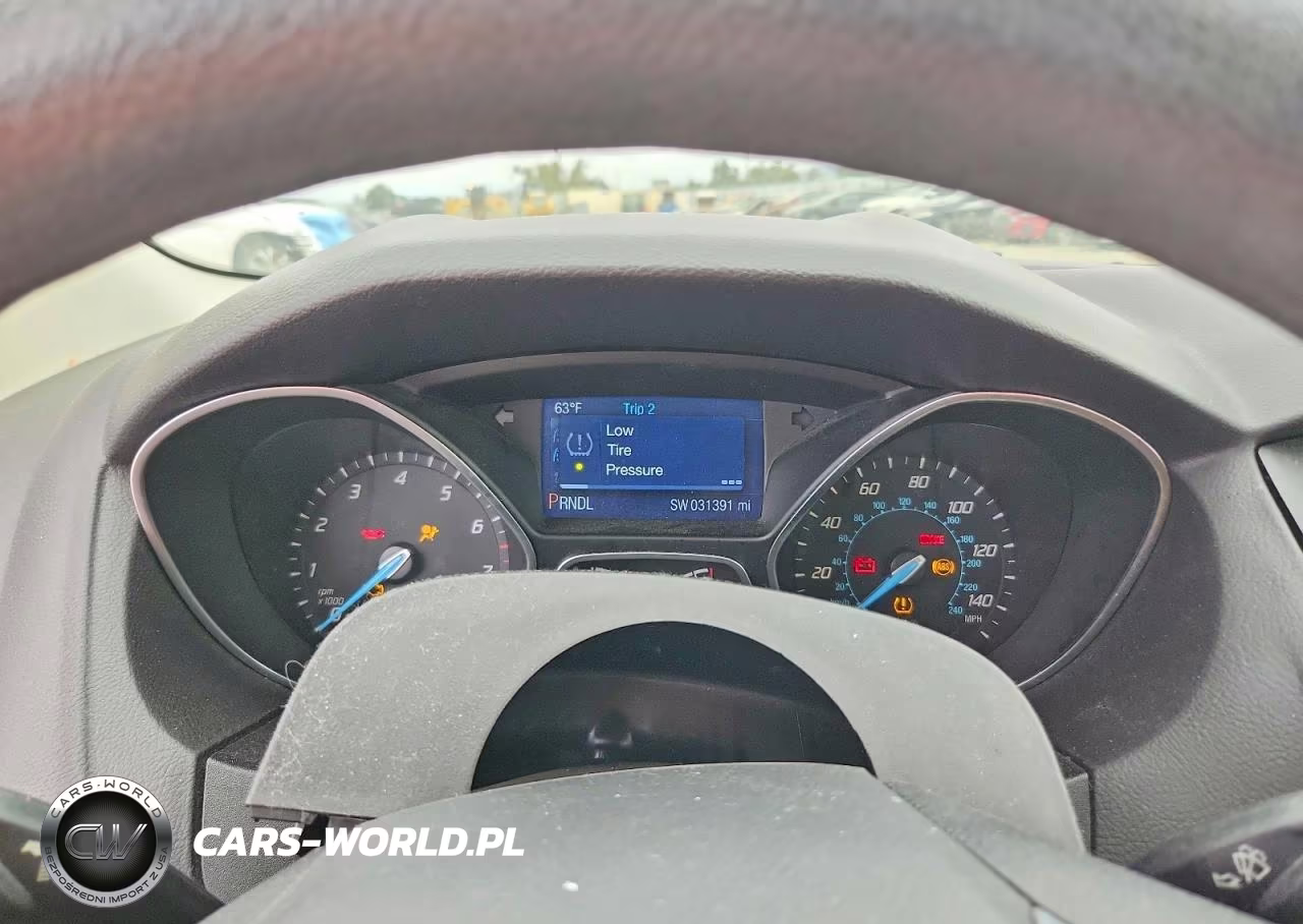 2014 Ford Focus Se VIN:1FADP3F28EL407860 - 9
