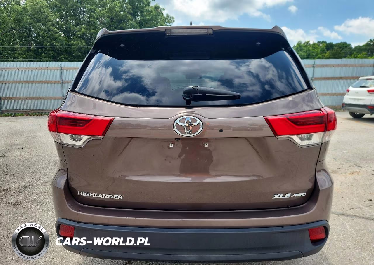 2017 Toyota Highlander Xle VIN:5TDJZRFH8HS450743 - 6