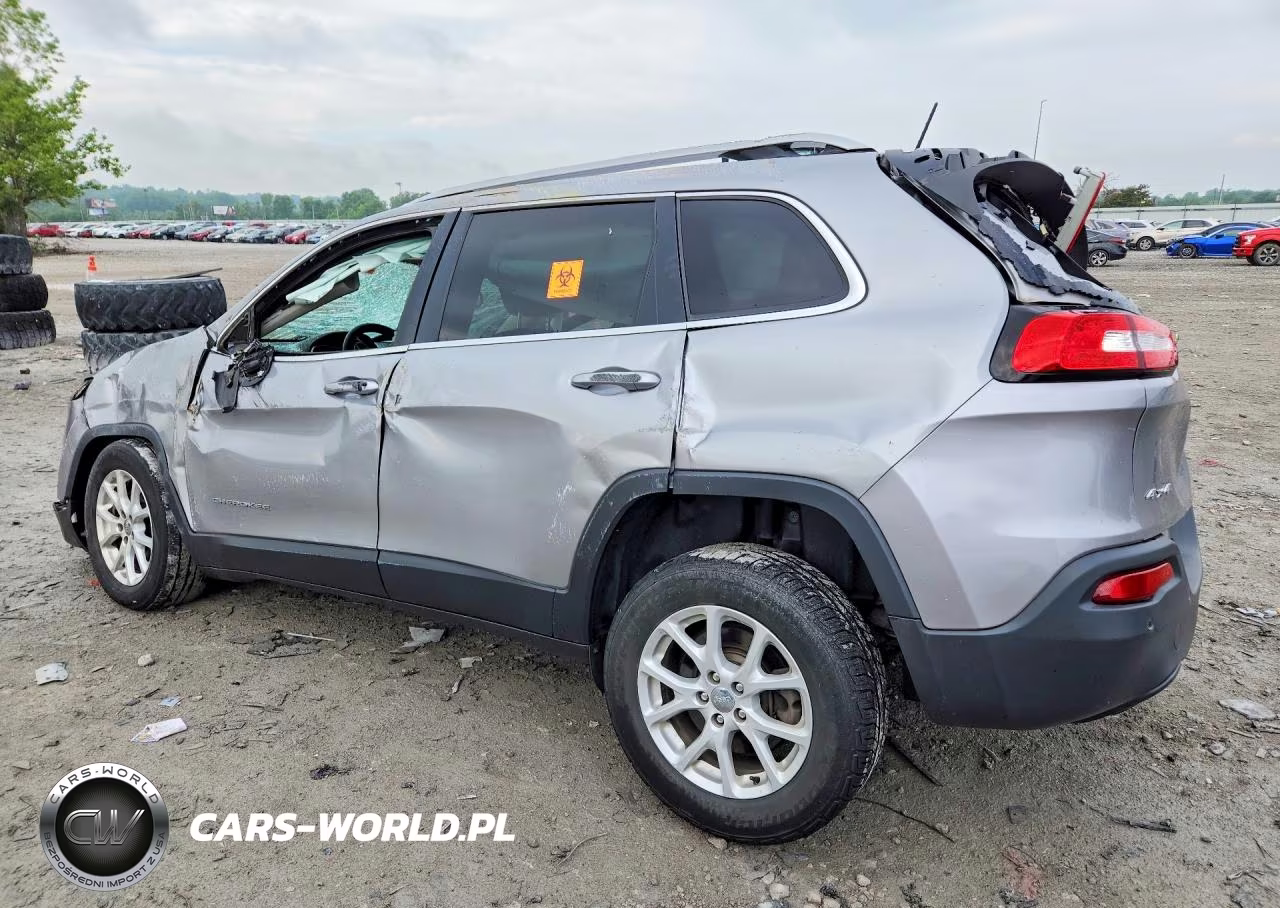 2016 Jeep Cherokee Latitude VIN:1C4PJMCB2GW360202 - 2