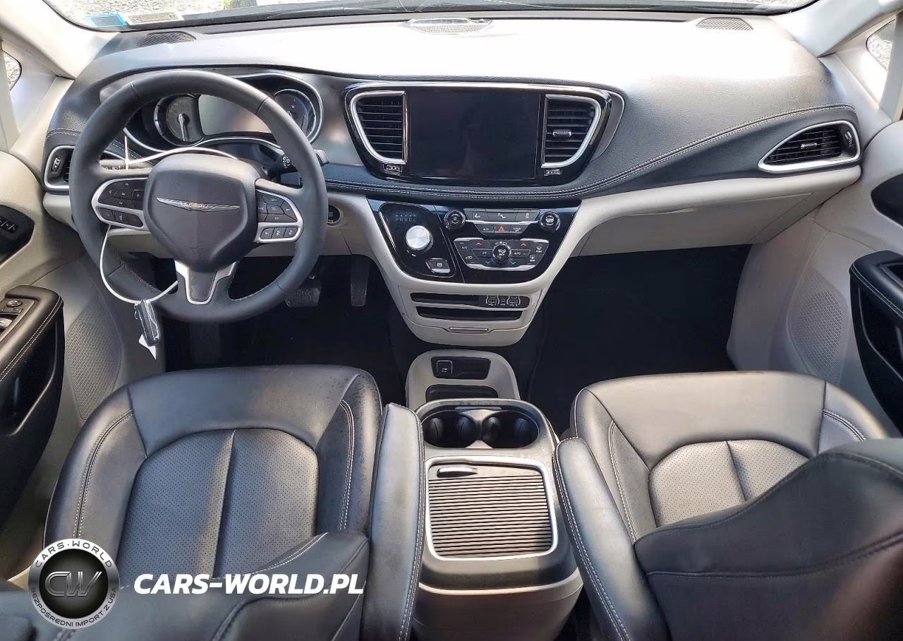 2024 Chrysler Pacifica Hybrid Select VIN:2C4RC1S77RR126910 - 8
