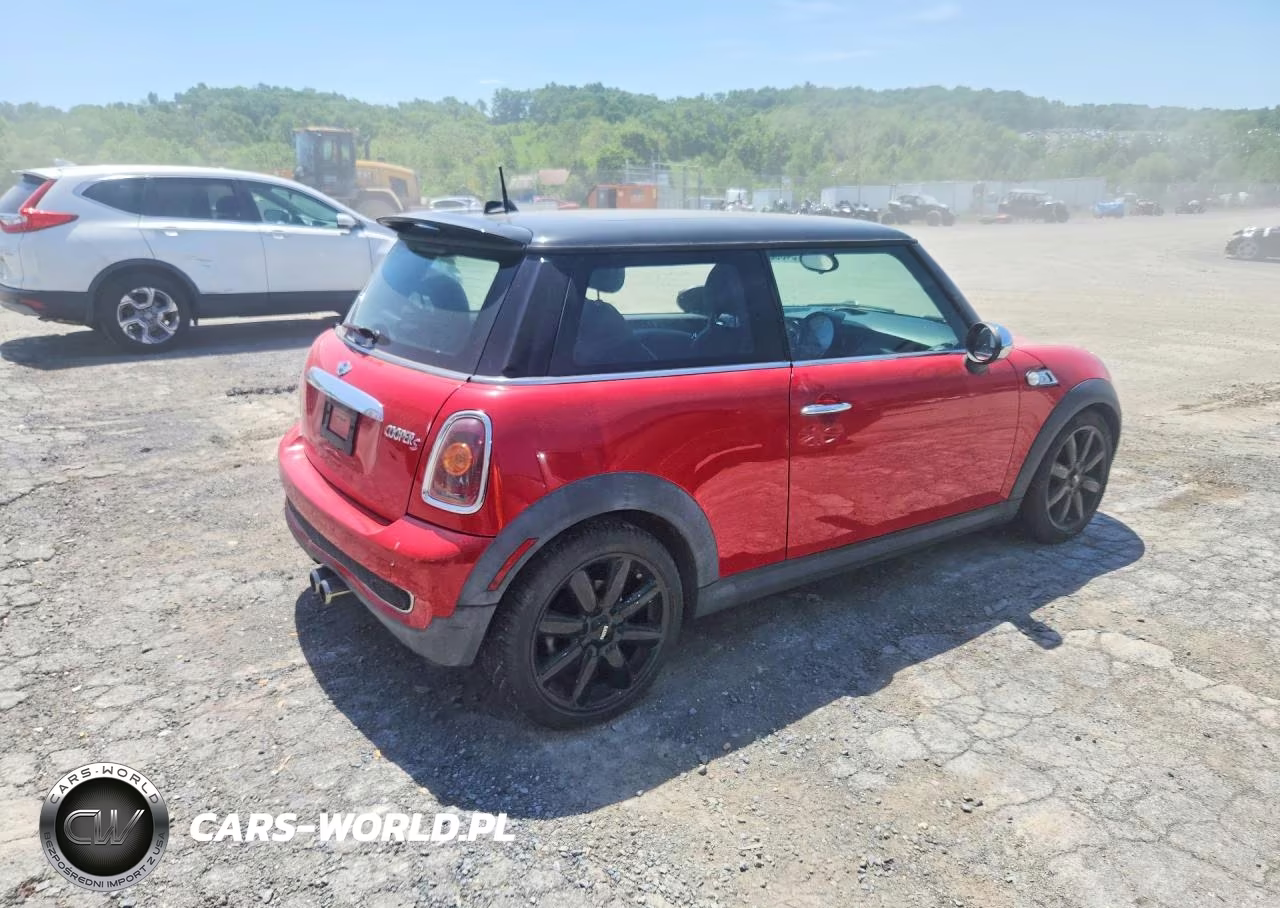 2009 Mini Cooper S VIN:WMWMF73579TW83761 - 3