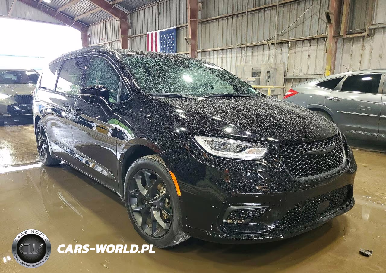 2024 Chrysler Pacifica Touring L VIN:2C4RC1BG4RR203006 - 4