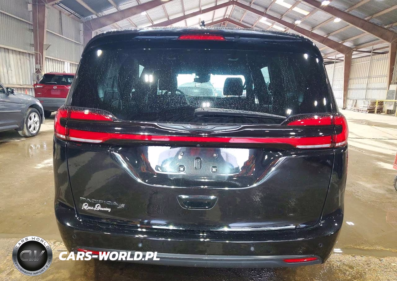 2024 Chrysler Pacifica Touring L VIN:2C4RC1BG4RR203006 - 6