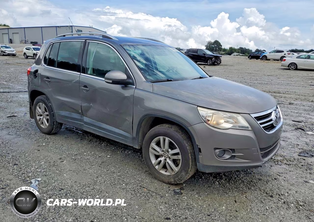 2011 Volkswagen Tiguan S VIN:WVGAV7AX3BW525138 - 4
