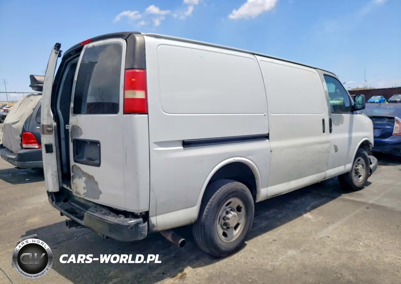 2008 Chevrolet Express G2500 VIN:1GCGG25C981151062 - 3