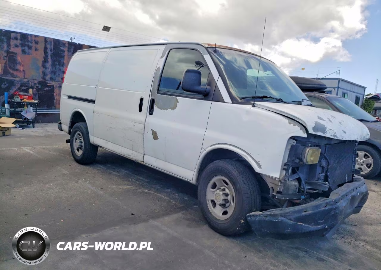 2008 Chevrolet Express G2500 VIN:1GCGG25C981151062 - 4
