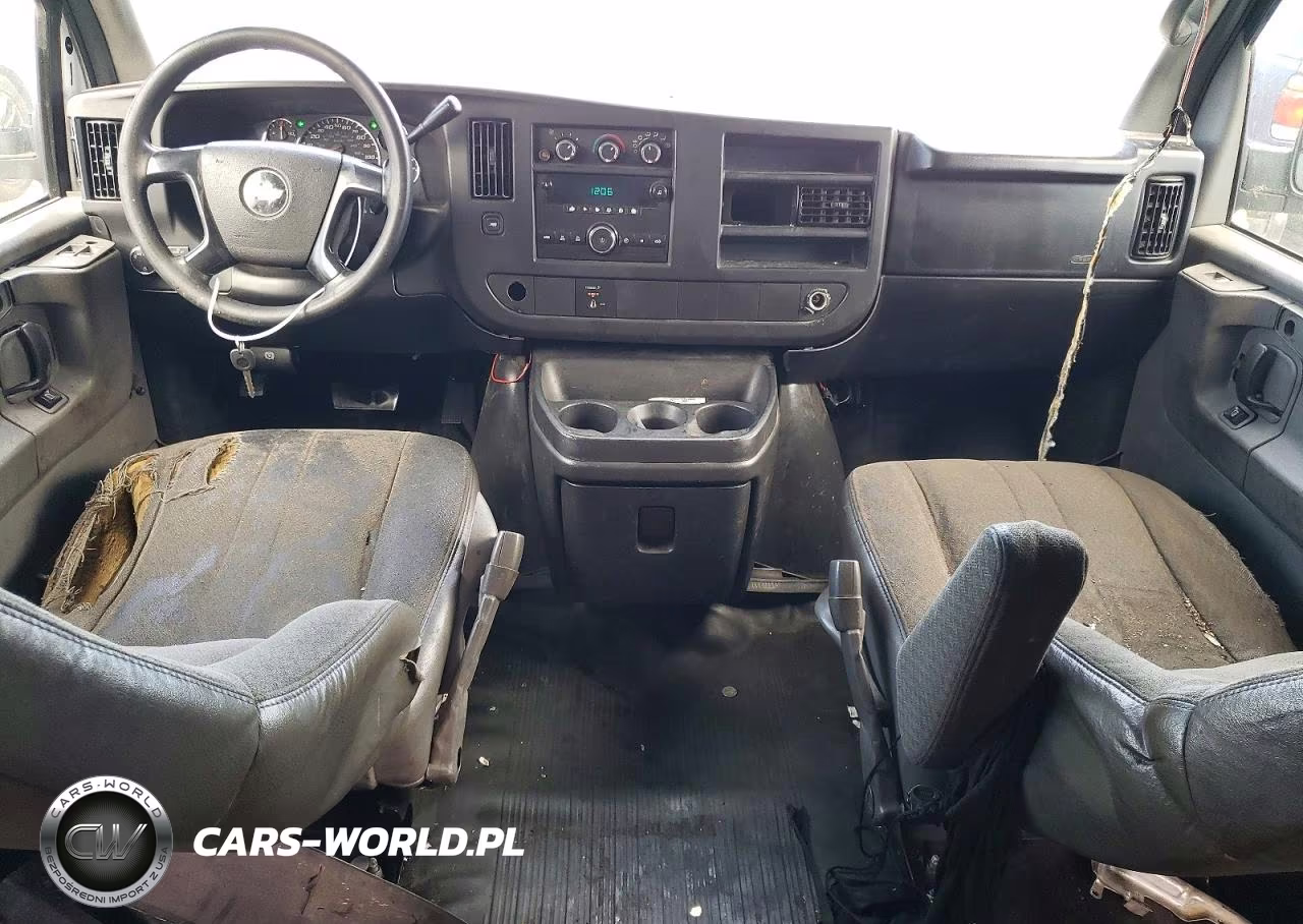2008 Chevrolet Express G2500 VIN:1GCGG25C981151062 - 8
