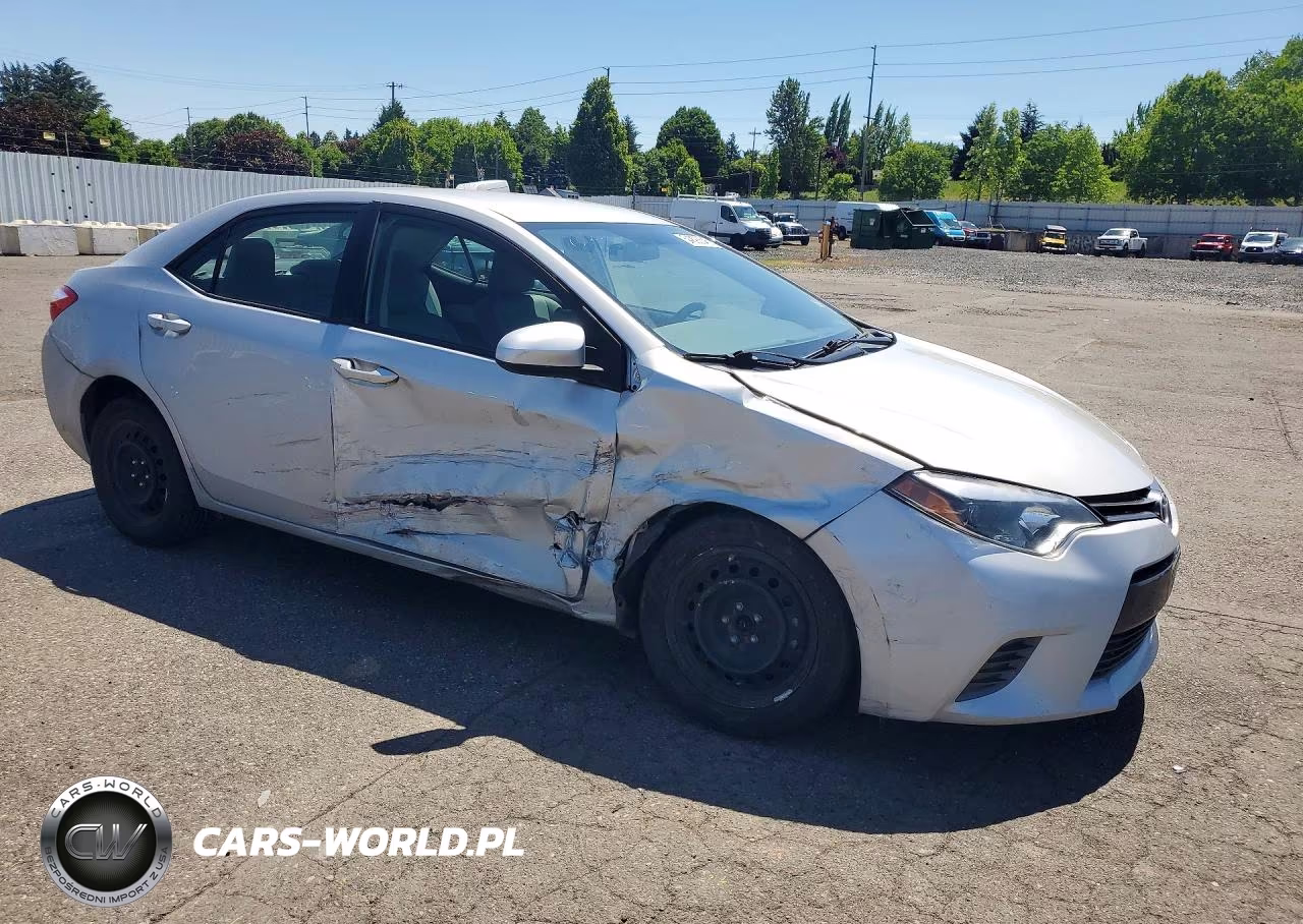 2015 Toyota Corolla Le VIN:2T1BURHE8FC378079 - 4