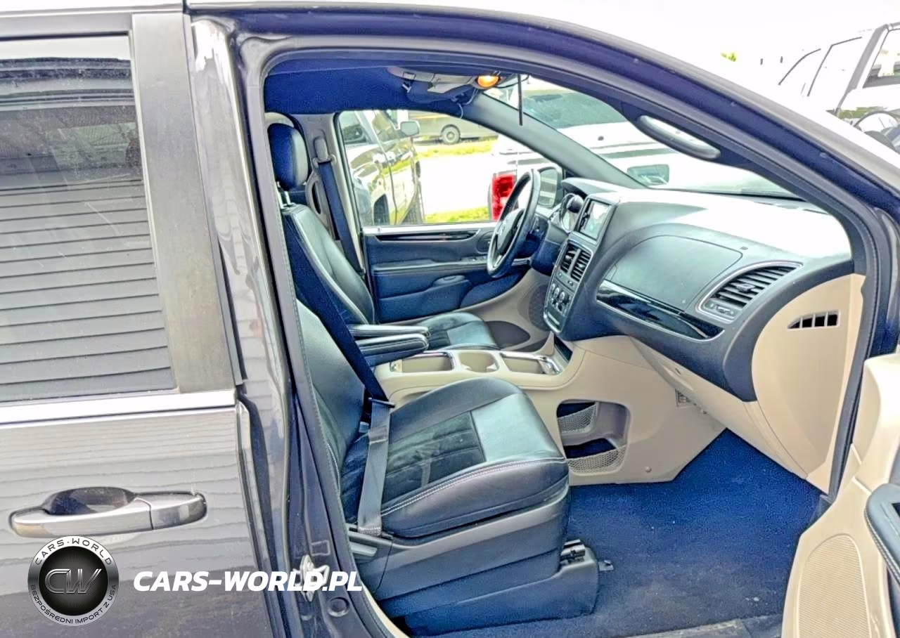 2017 Dodge Grand Caravan Sxt VIN:2C4RDGCGXHR573924 - 5