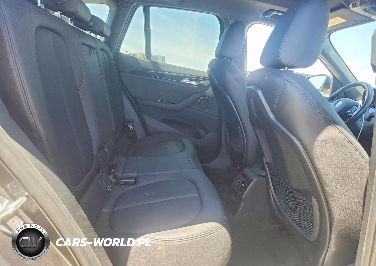 2019 BMW X1 Sdrive28I VIN:WBXHU7C54K3H45543 - 11