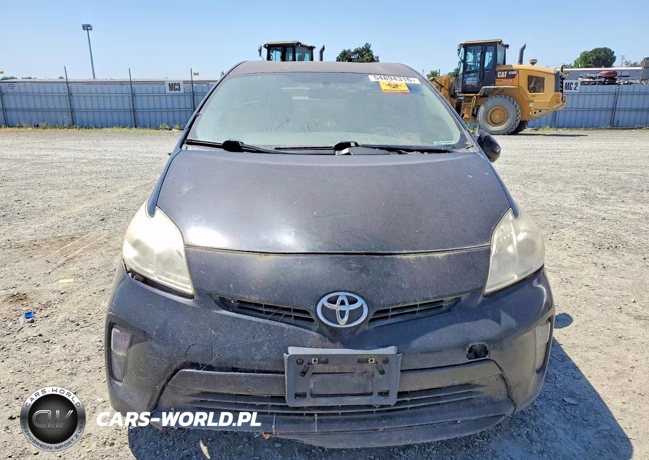 2014 Toyota Prius Two VIN:JTDKN3DU6E1781066 - 5