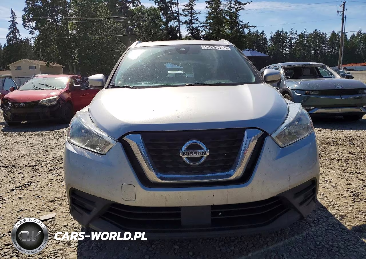 2020 Nissan Kicks Sv VIN:3N1CP5CV5LL479135 - 5