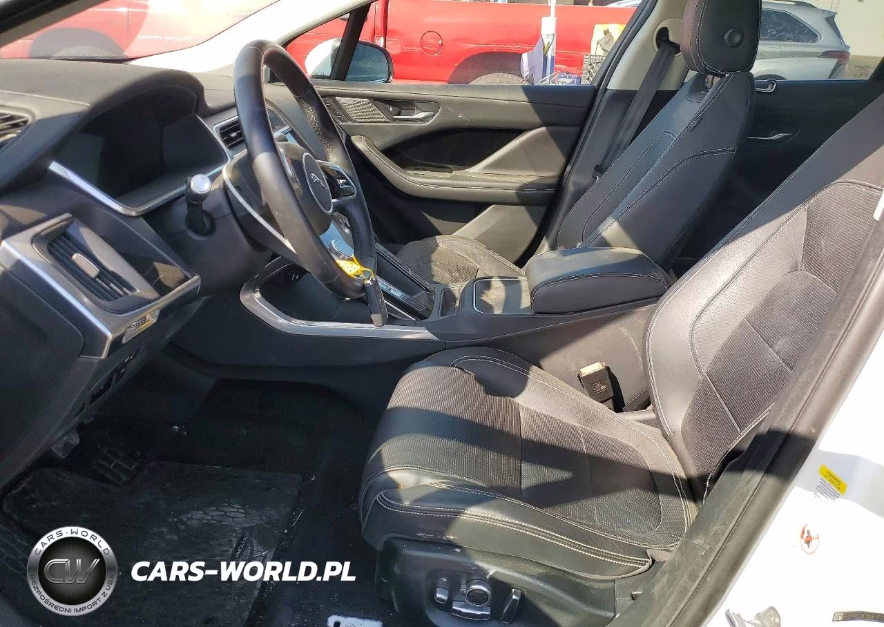 2019 Jaguar I-Pace First Edition VIN:SADHD2S15K1F73327 - 7