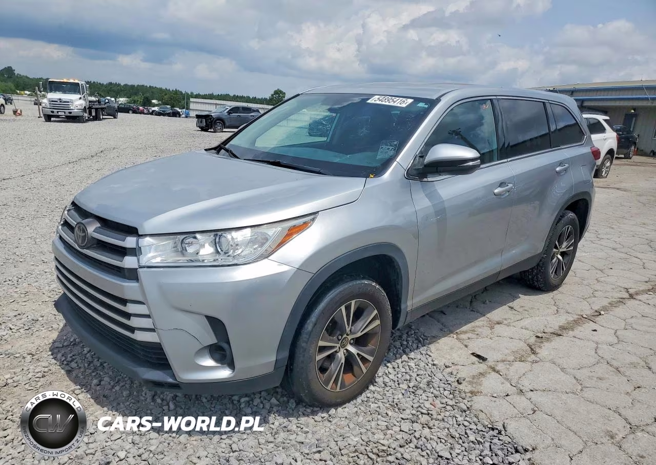 2019 Toyota Highlander Le – zdjęcie 1 z 13