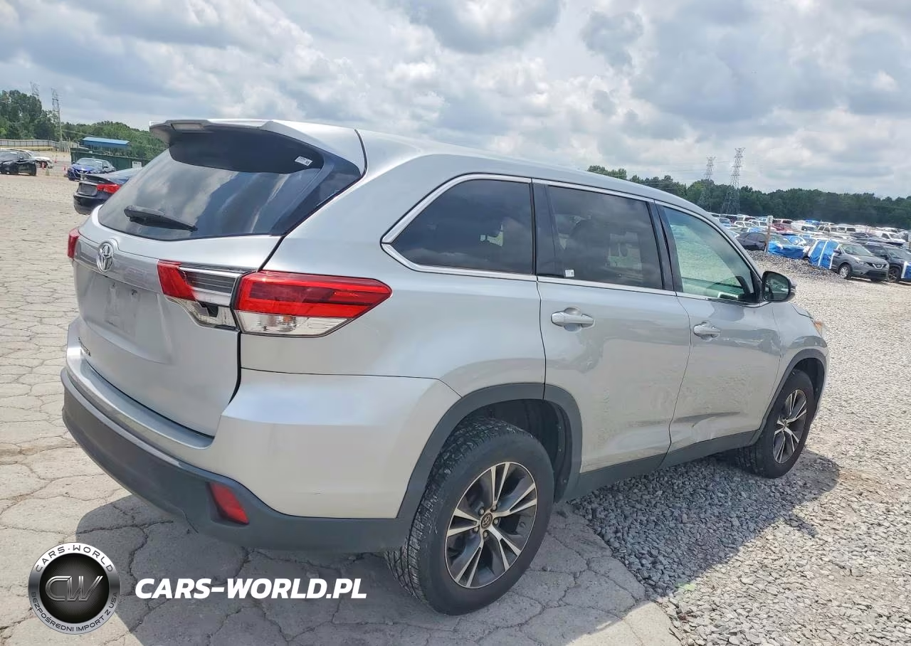 2019 Toyota Highlander Le VIN:5TDZZRFH1KS292790 - 3