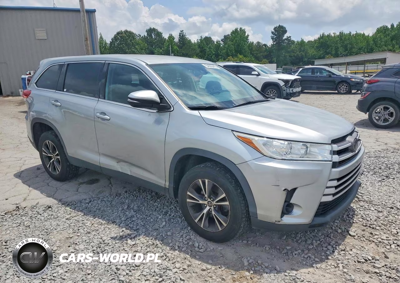2019 Toyota Highlander Le VIN:5TDZZRFH1KS292790 - 4