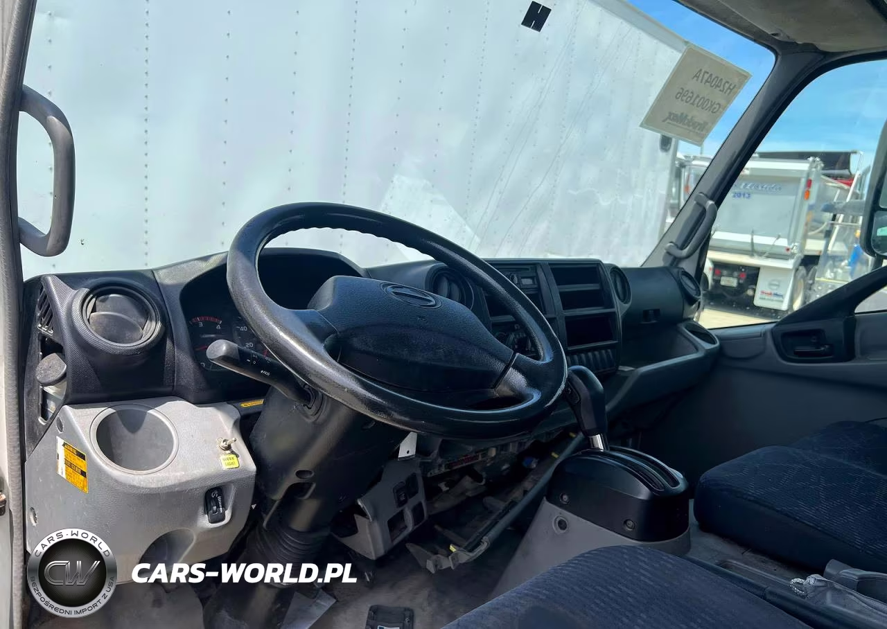 2016 Hino 195 Trucks Box Truck VIN:JHHHDM2H4GK001696 - 6
