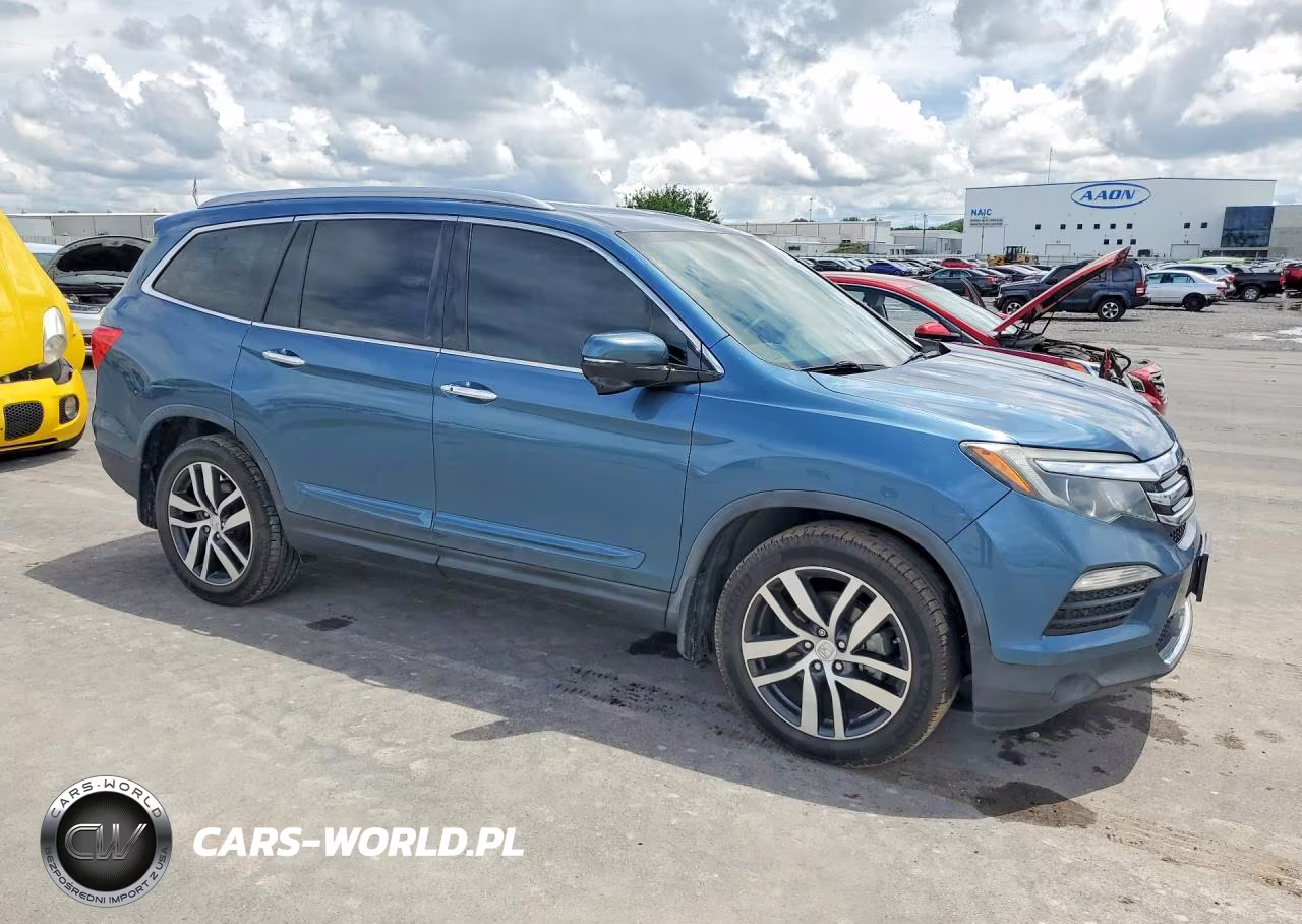 2017 Honda Pilot Touring VIN:5FNYF6H9XHB028618 - 4
