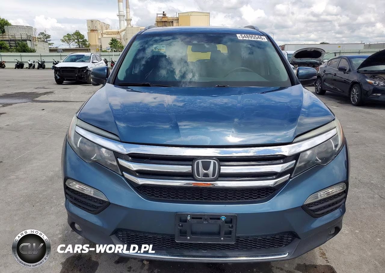 2017 Honda Pilot Touring VIN:5FNYF6H9XHB028618 - 5