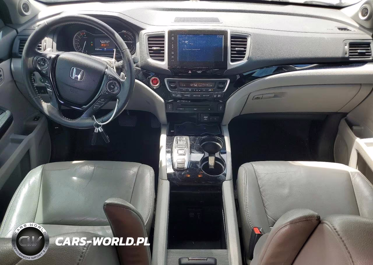 2017 Honda Pilot Touring VIN:5FNYF6H9XHB028618 - 8