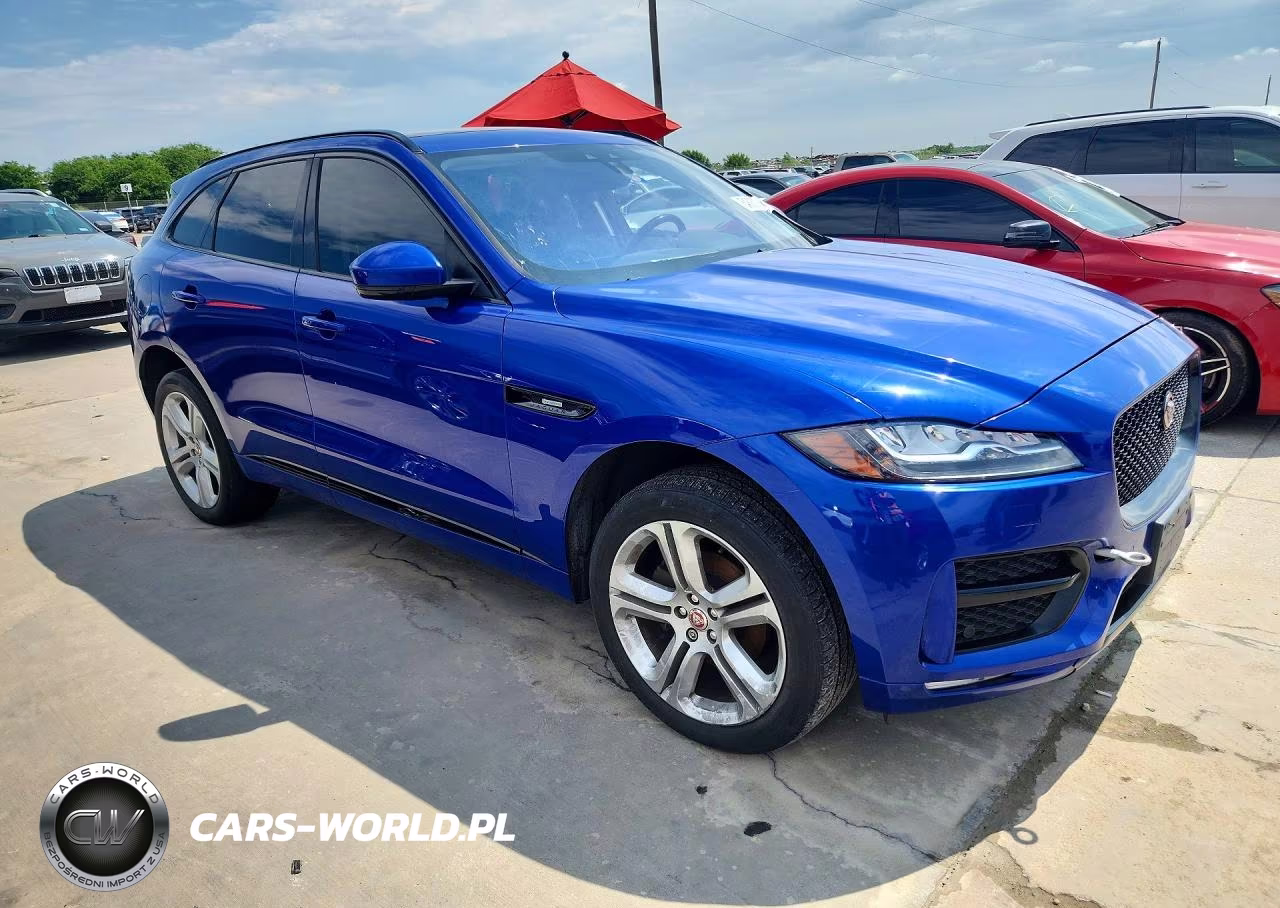 2018 Jaguar F-Pace R - Sport VIN:SADCL2FN0JA240295 - 4