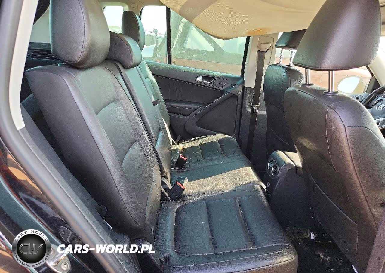 2013 Volkswagen Tiguan S VIN:WVGAV7AX2DW555461 - 10