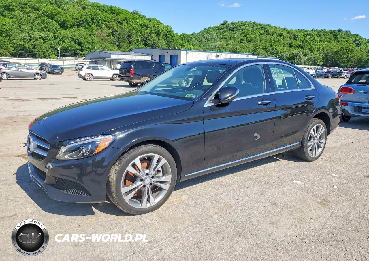 2016 Mercedes-Benz C 300 4Matic – zdjęcie 1 z 13