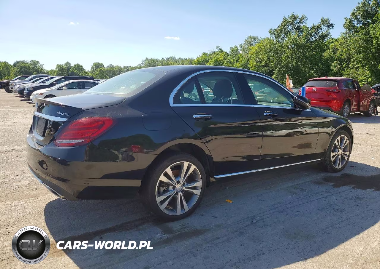 2016 Mercedes-Benz C 300 4Matic VIN:55SWF4KB0GU175194 - 3