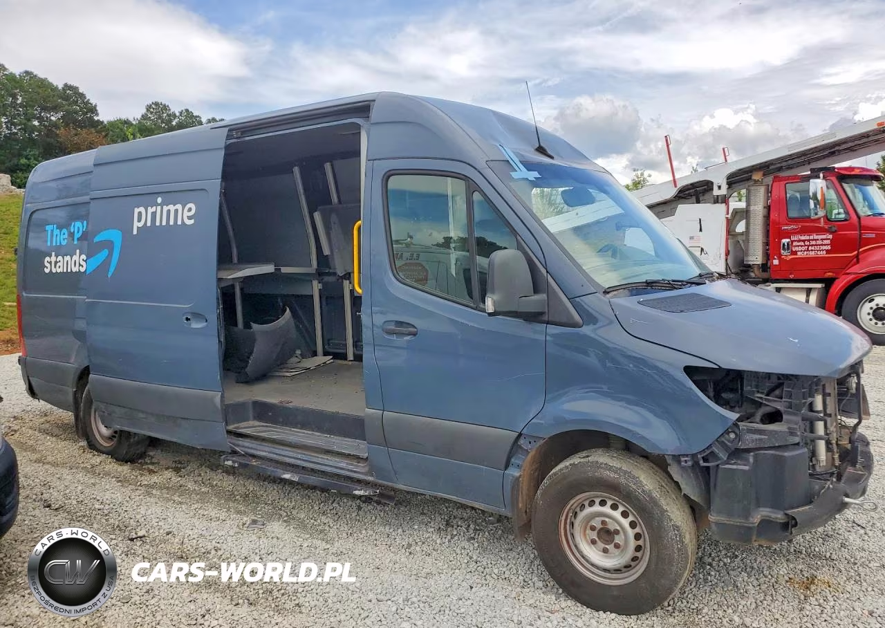 2019 Mercedes Benz Sprinter 2500 Delivery Van VIN:WD4PF1CDXKP138937 - 4