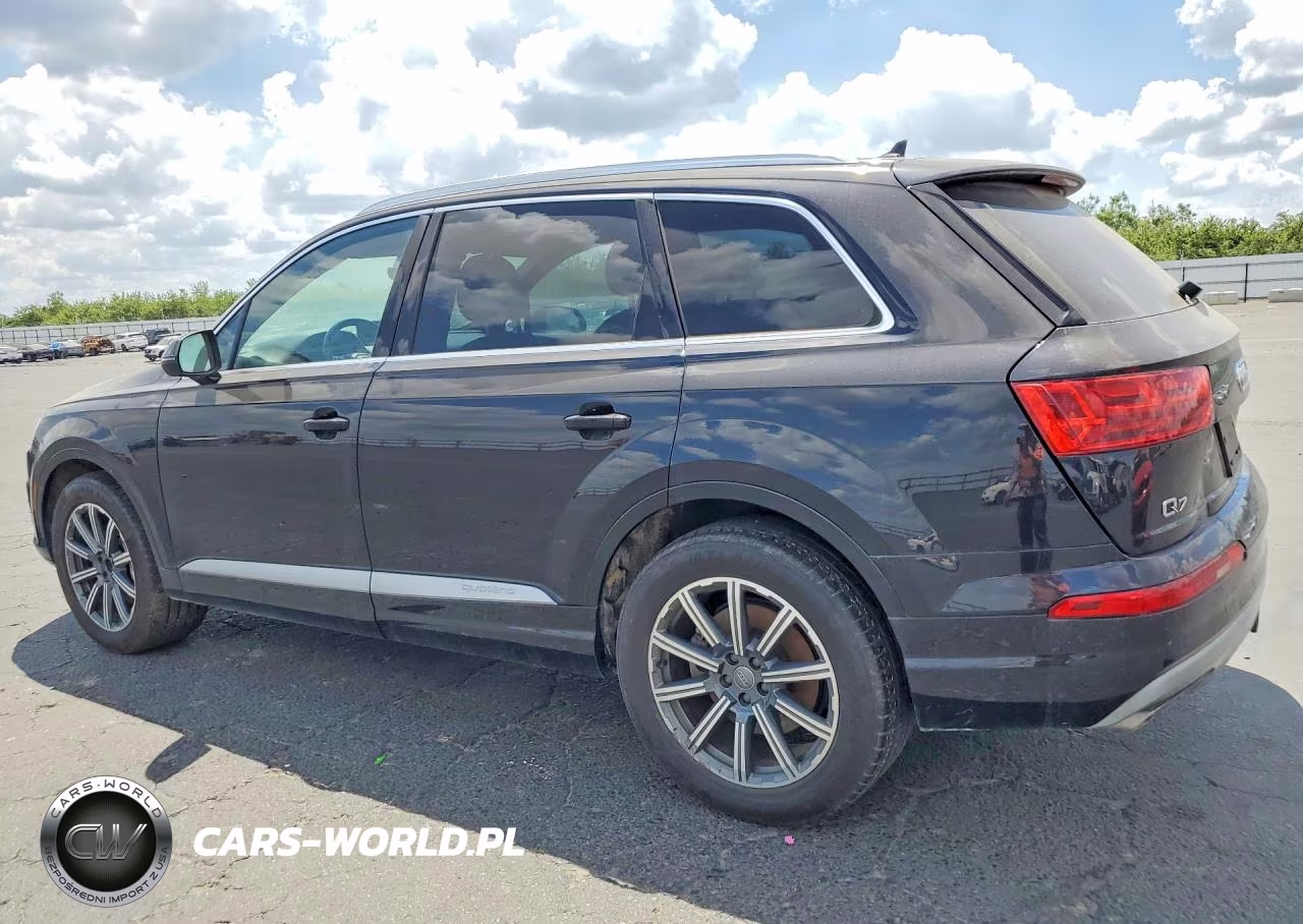 2017 Audi Q7 Premium Plus VIN:WA1LAAF75HD013409 - 2