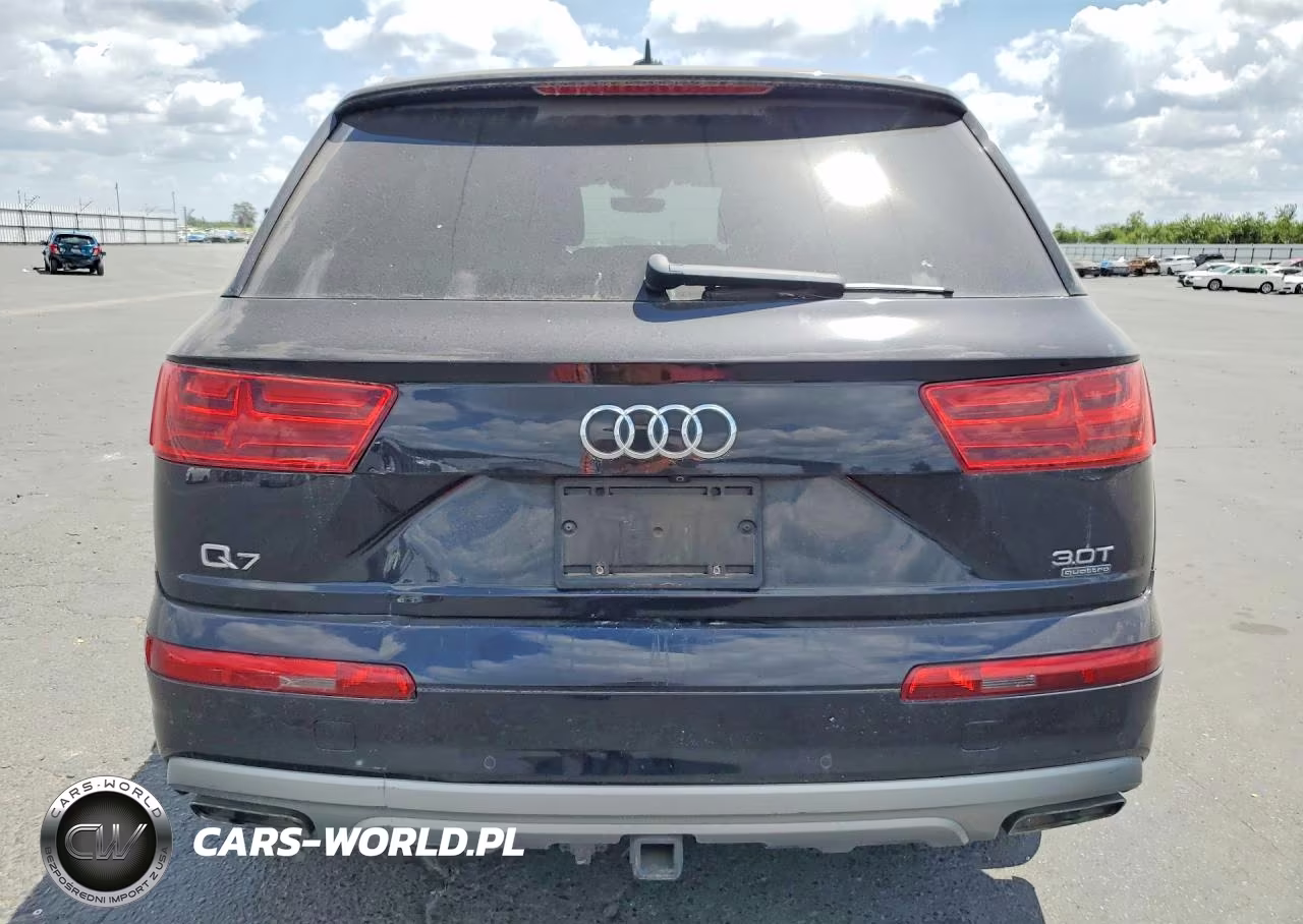 2017 Audi Q7 Premium Plus VIN:WA1LAAF75HD013409 - 6